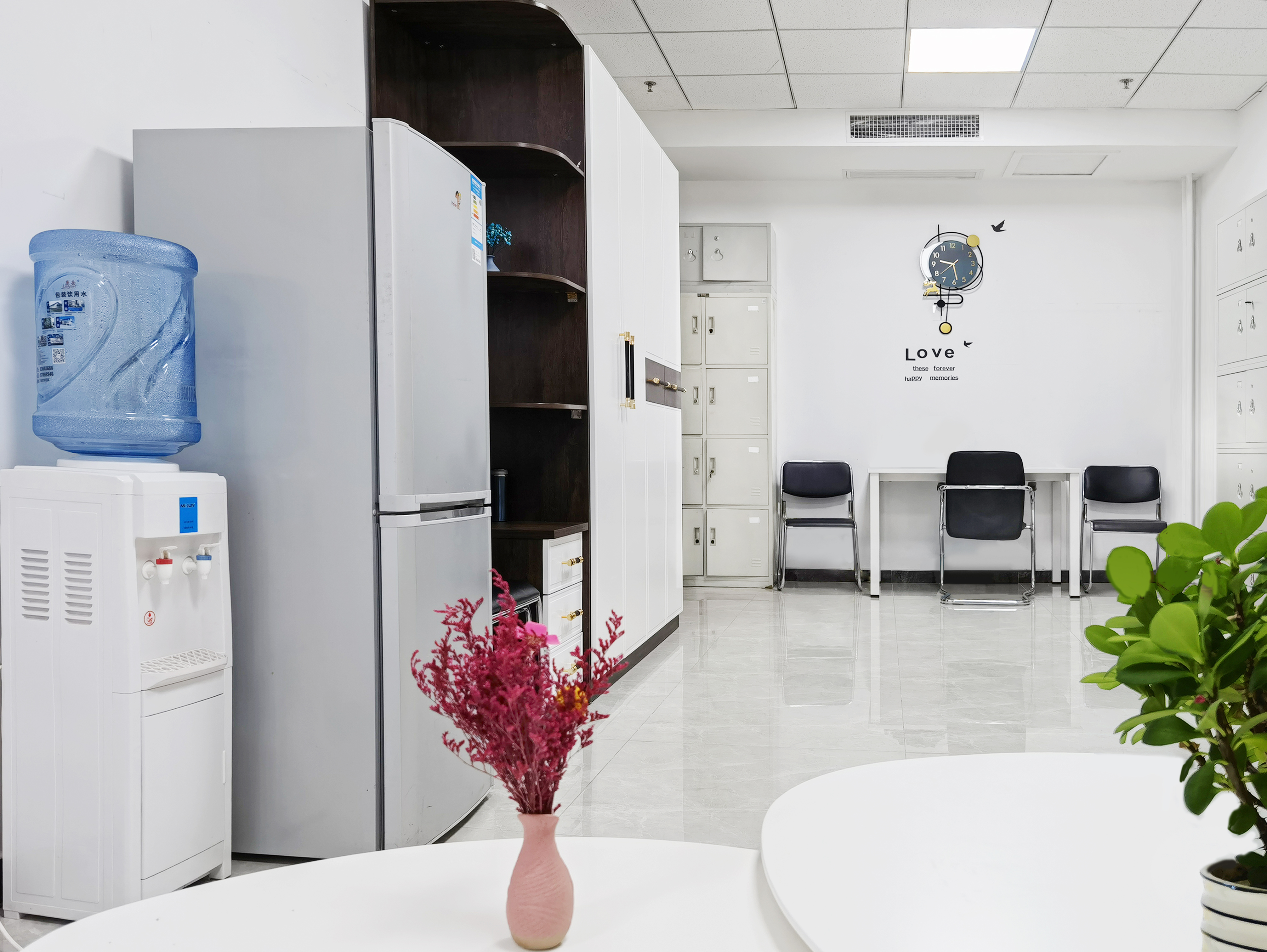 【眷注员工“喂”爱行动】“爱心妈妈小屋”正式投入使用!(图3) 【眷注员工“喂”爱行动】“爱心妈妈小屋”正式投入使用!(图3)